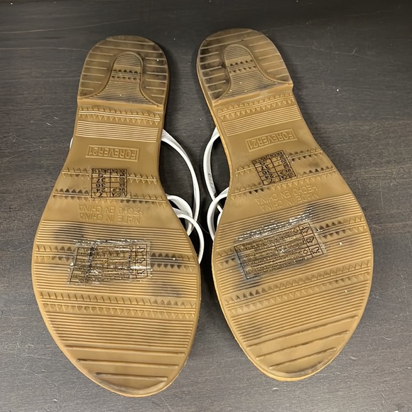 White strappy forever21 flat sandals - Picture 3 of 4